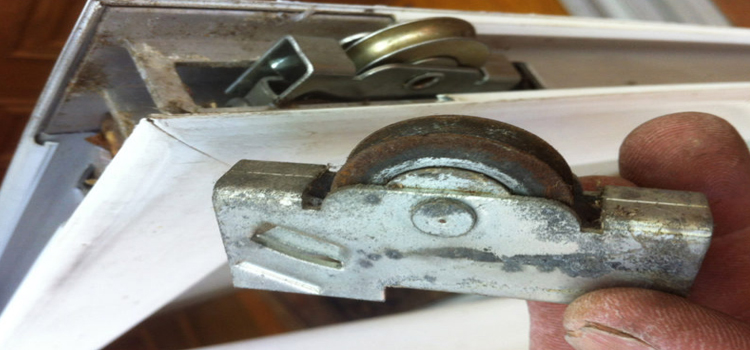 screen door roller repair in Santa Monica